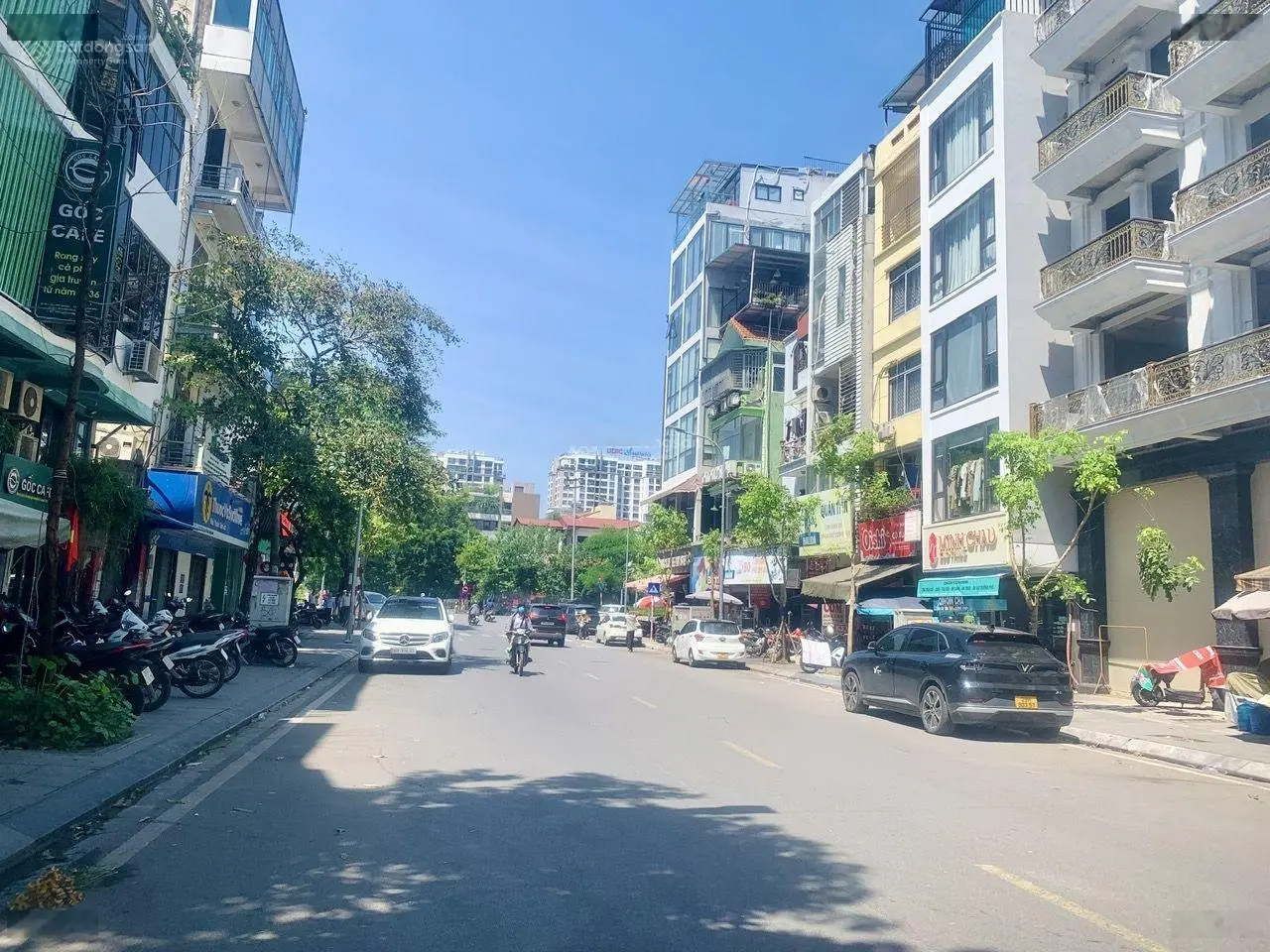 Bán nhà Trịnh Công Sơn 7 Tầng Thang Máy 10 Phòng khép kín phù hợp vừa ở vừa cho thuê nhỉnh 20 Tỷ