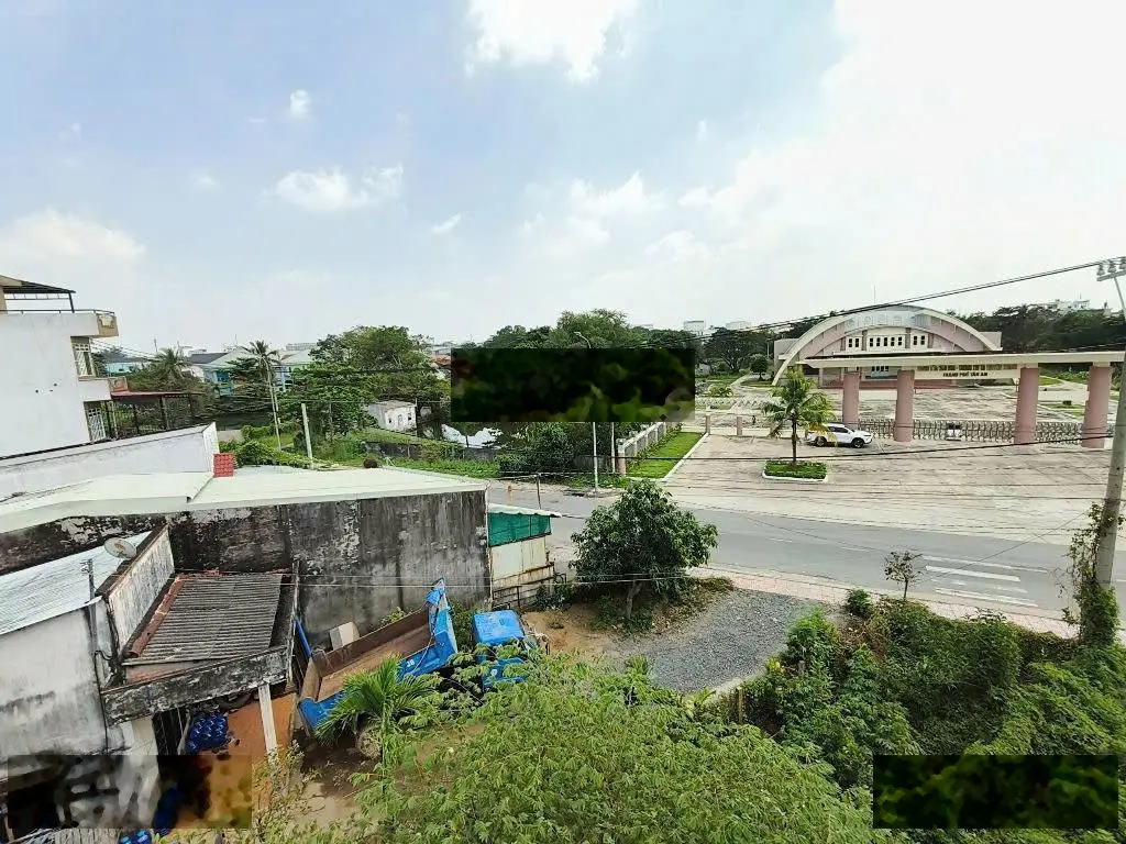 Bán nhà trung tâm thành phố Tân An - 5x25m, 1 trệt 2 lầu, cách AEON Tân An 1 Phút