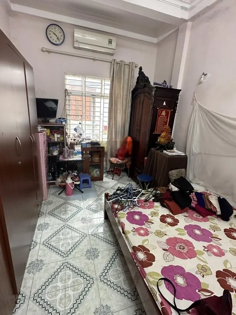 Cực hiếm, bán nhà chợ xanh cầu giấy 2 mặt ngõ ô tô kinh doanh đỉnh, 35,5 m2, giá 12,5 tỷ.