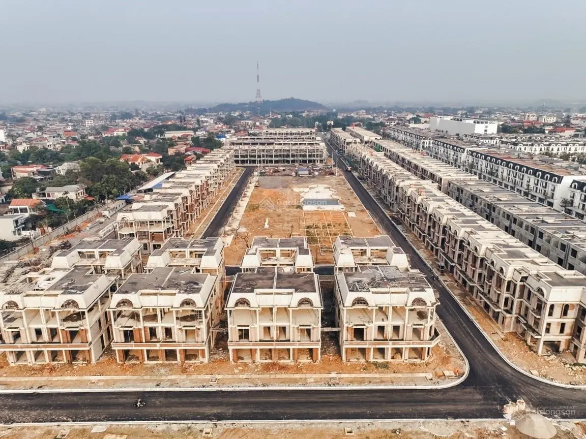 Chính chủ bán gấp liền kề Crown Villas Thái Nguyên, vị trí hoa hậu mặt đường CMT8 Gia Sàng 5,3 tỷ