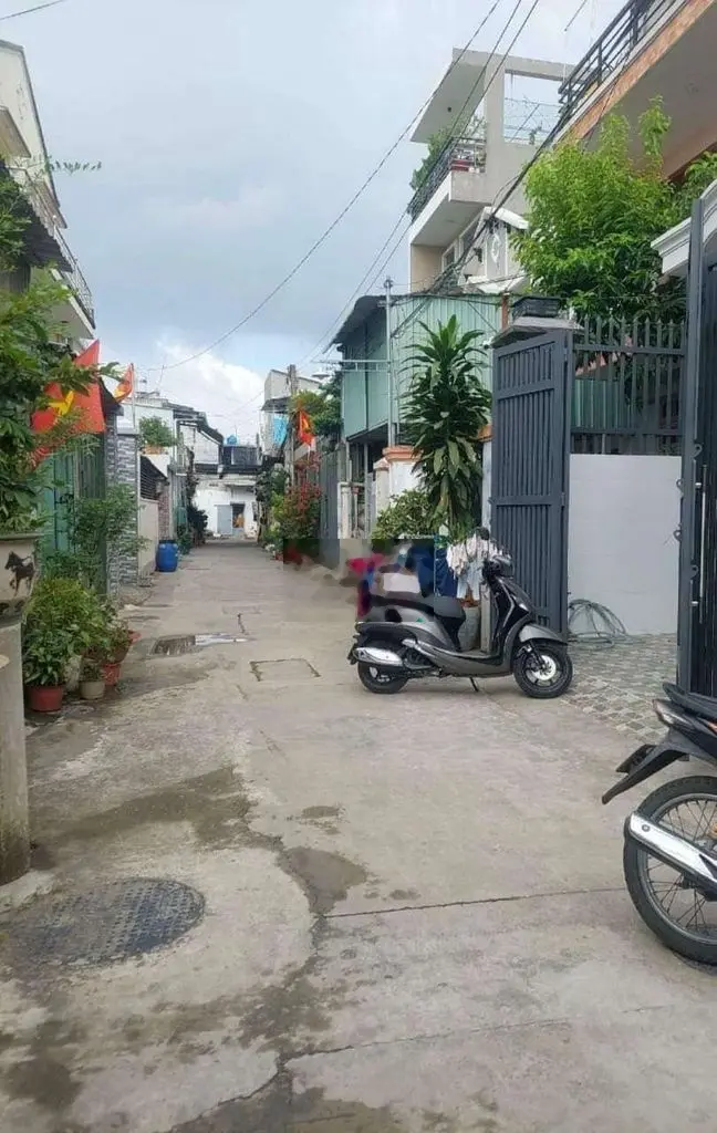 Đất đẹp diên tích 108m. Ngang 5.8m. Thổ cư 70m. Giá 3 tỷ 350