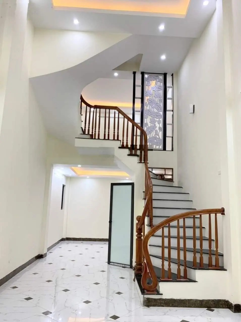 Bán nhà Cổ Điển A Tứ Hiệp ngay trường Ngô Sĩ Kiện trường cấp 2 Chu Văn An 50m2 x 4 tầng