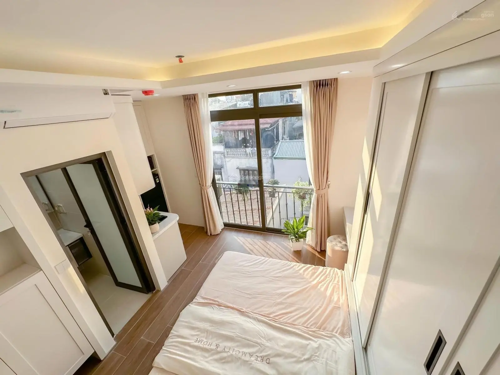Đẳng cấp! Tòa CHDV Ngọc Hà 52M2*6T, MT 5M, lô góc, phố 20m, 10 phòng KK, đủ PCCC, DT 700tr/năm