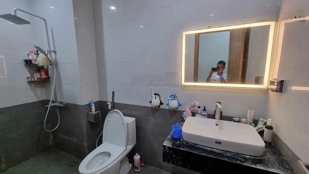 Nhà hiện đại 4 tầng, dt 51m2 mặt tiền 6m, ô tô vào nhà tại phường Đồng Mai, Hà Đông
