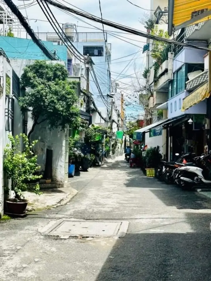 Bán căn nhà Trần Văn Đang, Phường 11, Quận 3 51m2 giá 3ty250 sổ sẵn