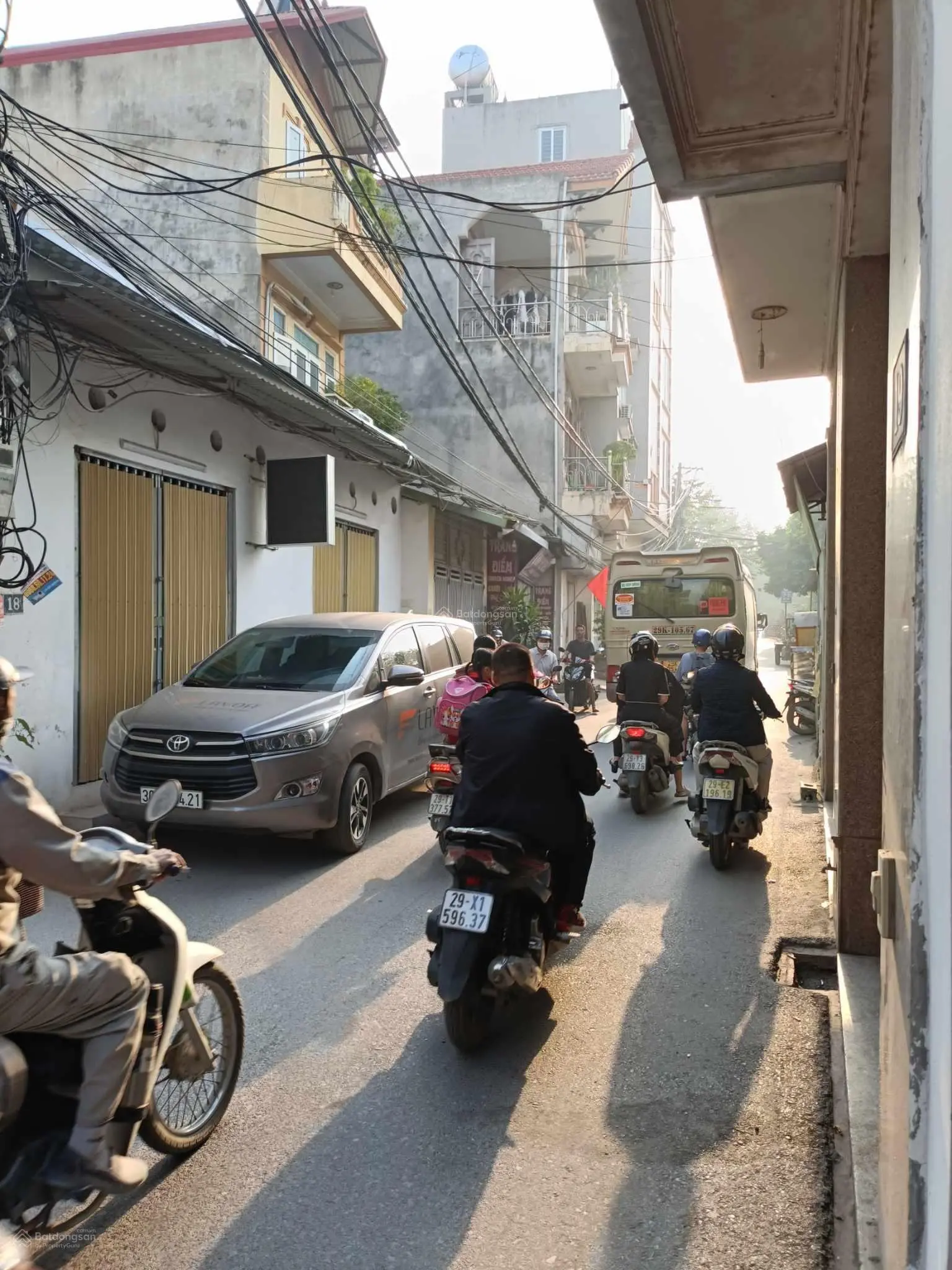 Giảm 1 tỷ bán nhà mặt phố Nghĩa Lộ Yên Nghĩa 85m2 giá đầu từ 9,9 tỷ
