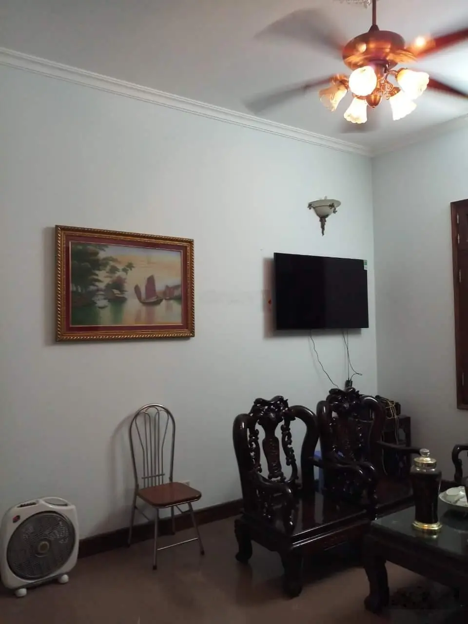 Bán nhà phố Võng Thị - Tây Hồ, DT 110m2, mặt tiền 15m, giá 22.5 tỷ, 5 tầng biệt thự cũ, chủ bán đất