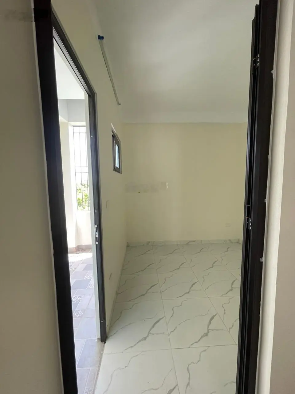Bán nhà 40m2 giá 2tỷ900 ô tô lùi cửa, sổ đỏ chuẩn, trạm bơm Yên Nghĩa KĐT Đô Nghĩa, không lỗi gì