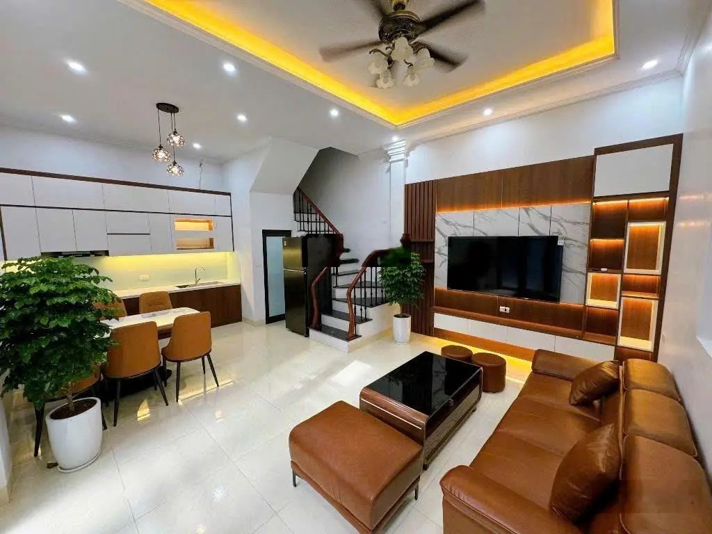 BÁN NHÀ ĐỘI CẤN TẶNG FULL NỘI THẤT, MẶT TIỀN RỘNG 7M THÔNG THOÁNG 48M 4 TẦNG