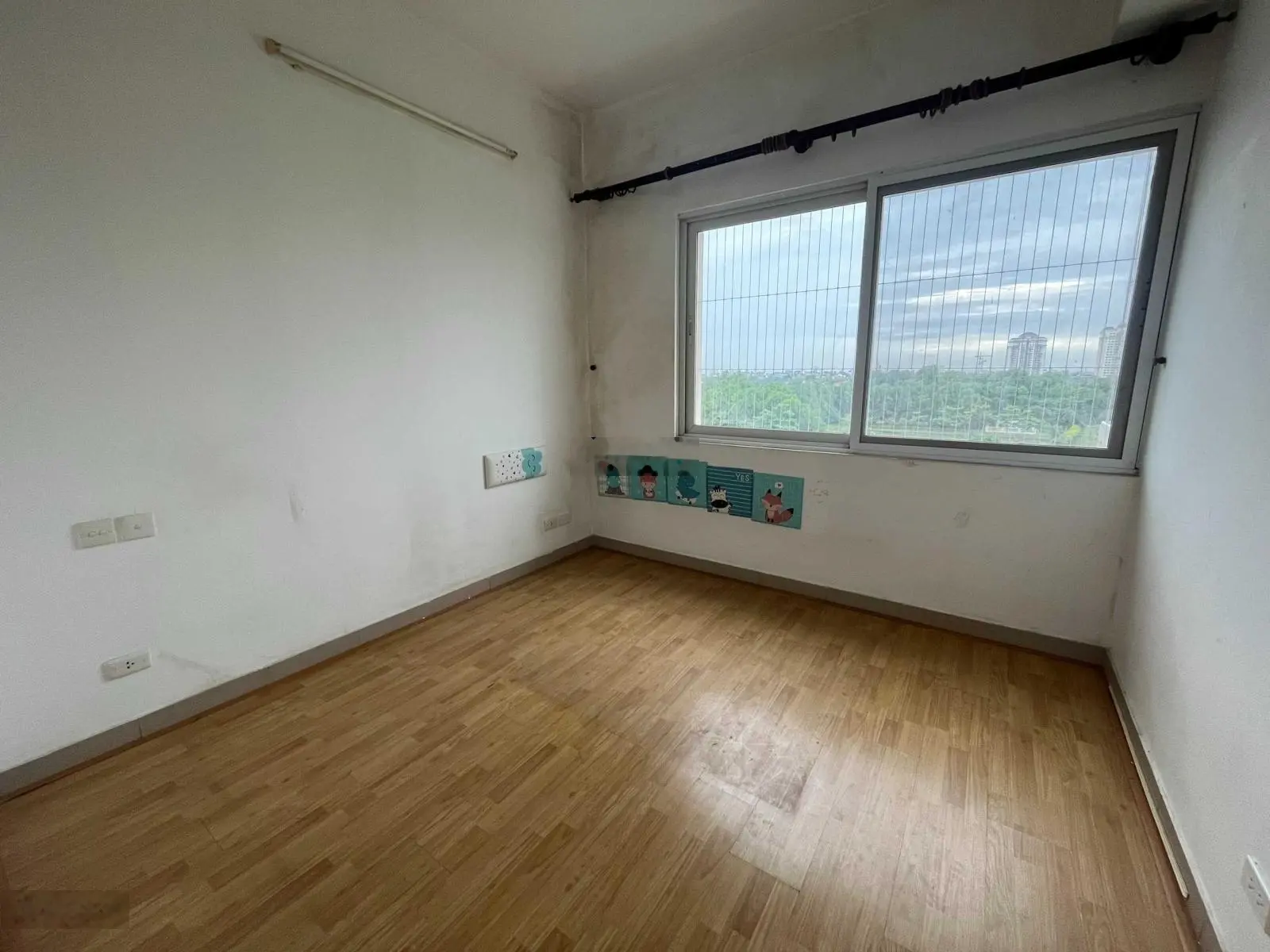 Bán căn hộ tòa nhà E4 Ciputra, Hà Nội