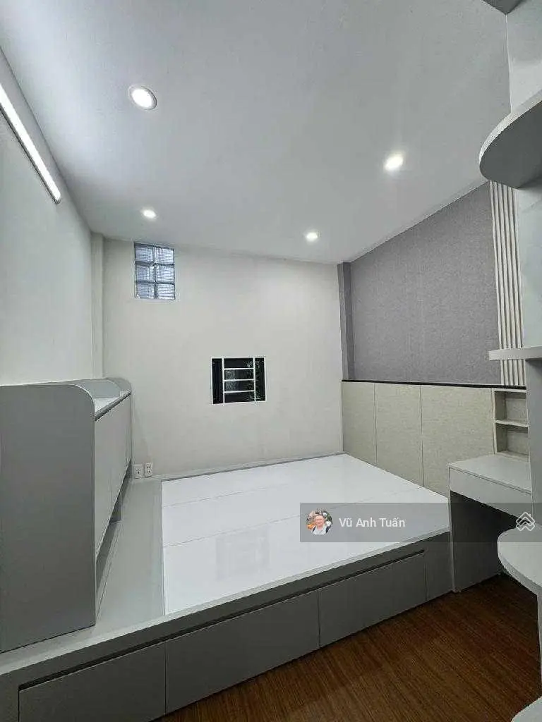 Cực hiếm, 40m2 nhà Tam Trinh, 2 thoáng, ngõ nông, 1 bước ra phố, nội thất đẹp, 4 ngủ, 5.45 tỷ