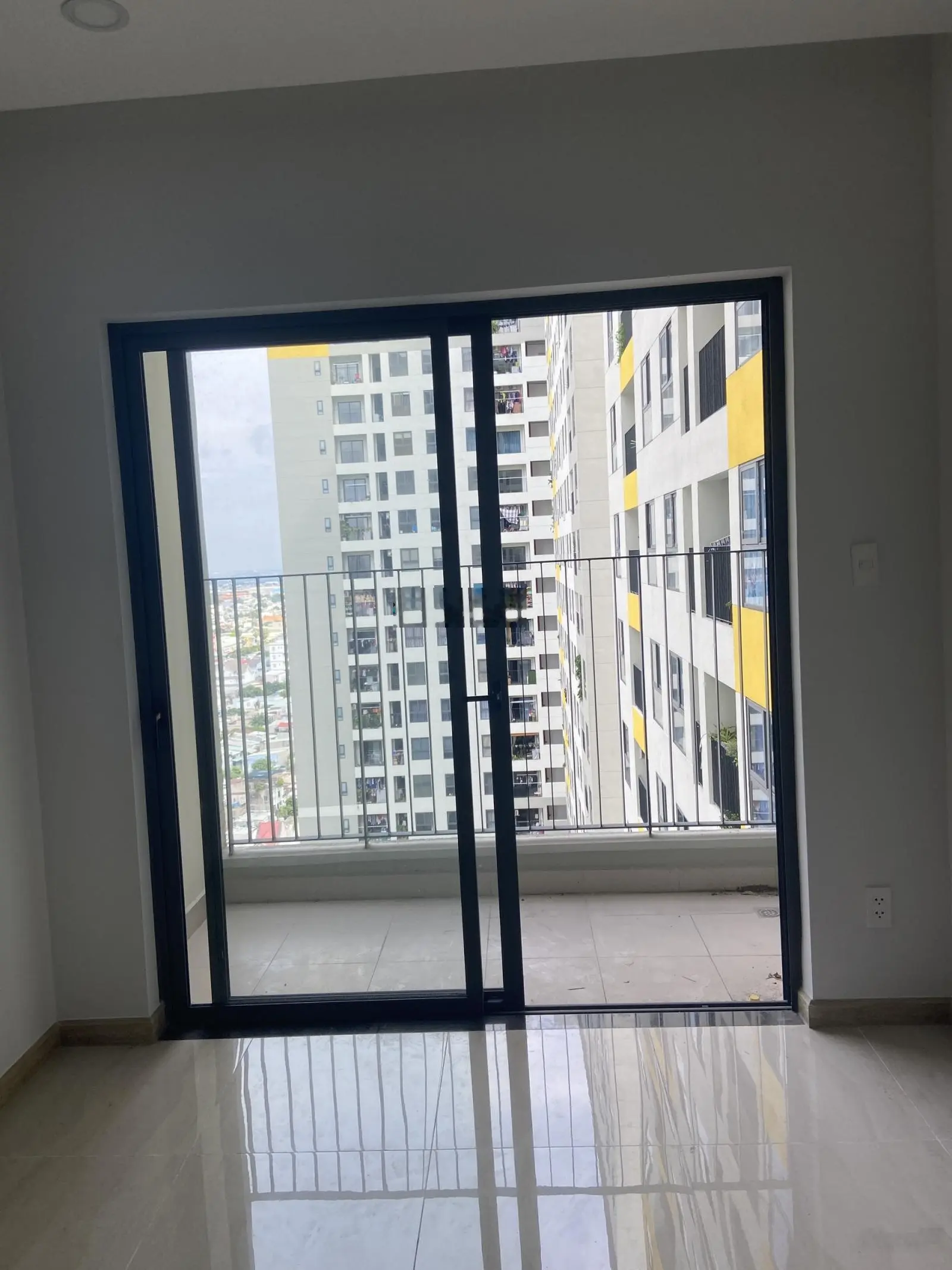 BÁN Căn hộ 2PN Bcons Garden giá chỉ 1,27 tỷ VND . Trung tâm hành chính Dĩ An. Sổ hồng sẵn.