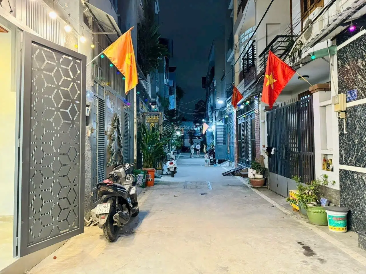 Bán Nhà 1 Trệt 2 Lầu Sát Bên Gò Vấp