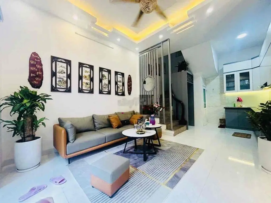 Tôn Thất Tùng, ngõ thông, 1p ra phố, mới tinh, full đồ, sân xe, 42m2.