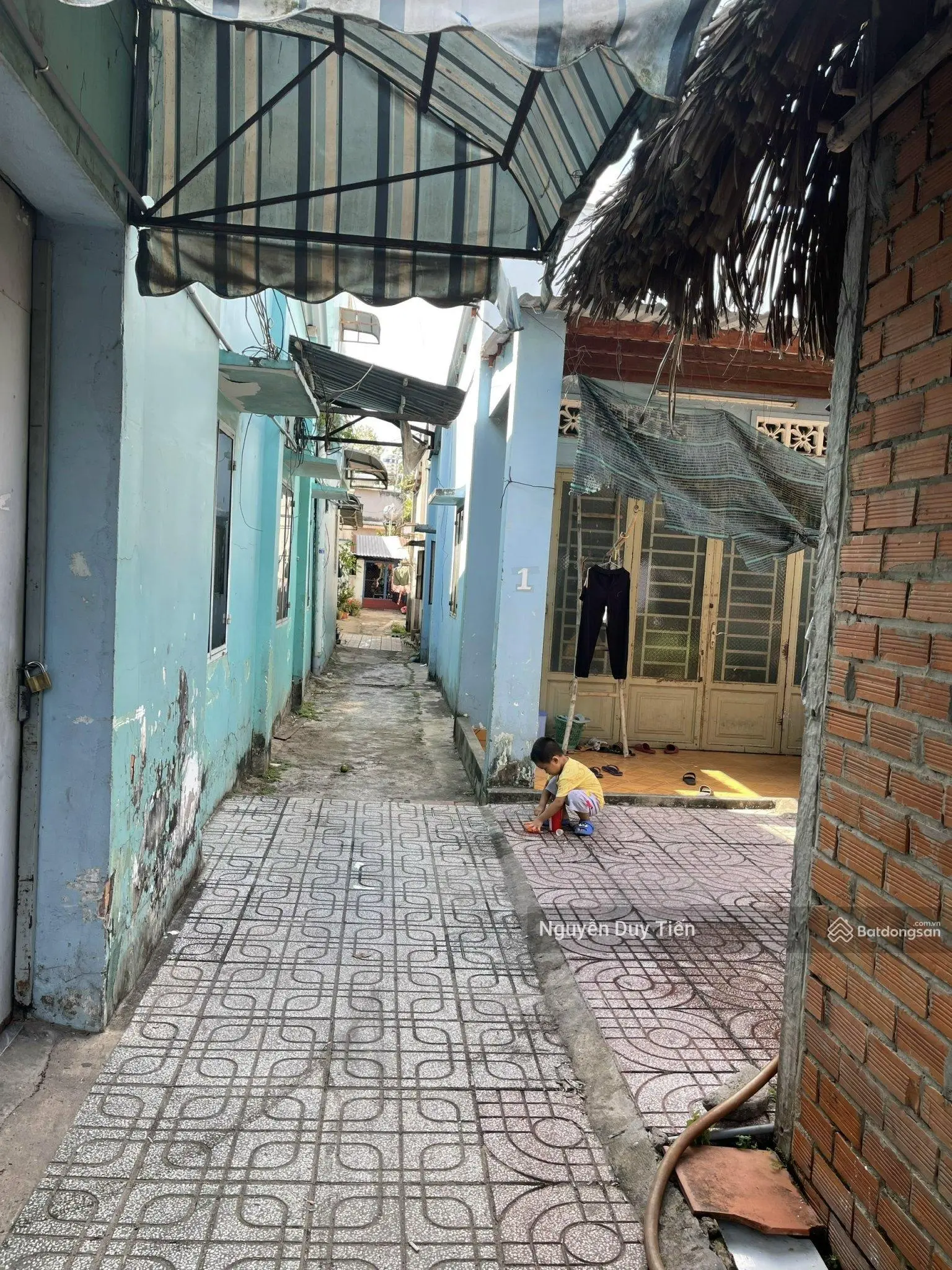 Bán gấp 680m2, trên đất có 1 nhà lầu và 4 căn nhà cấp 4, nằm đầu cổng KCN Tây Bắc Củ Chi và chợ