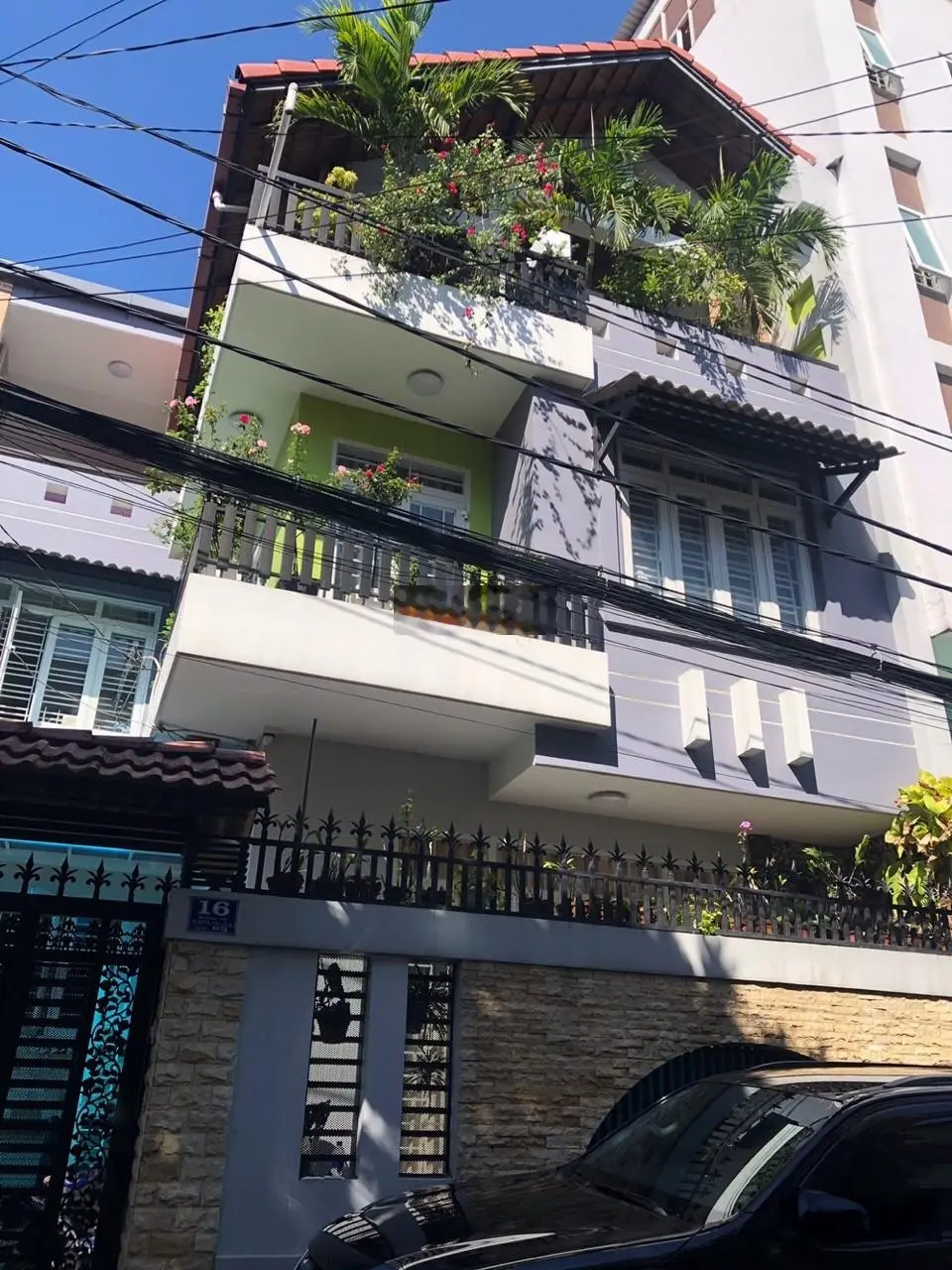 Cần bán nhà gần UBND phường Thảo Điền - 7.3m x 21,4m, trệt lầu áp mái