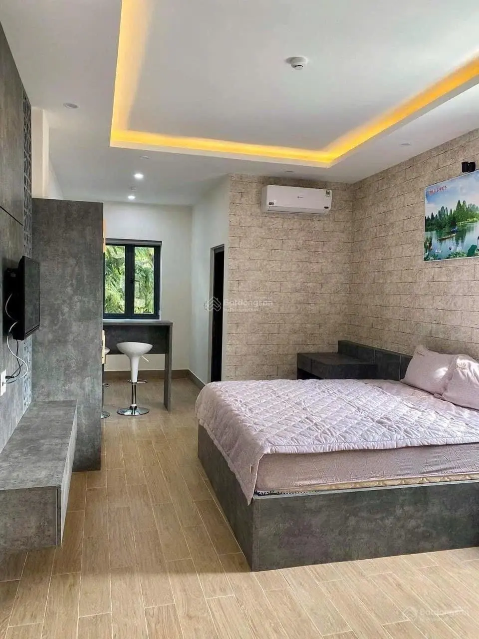 Bán CC mini tại Hà Thị Thân, 17.5 tỷ, 161m2, 12PN, 12WC, chỉ với view đẹp
