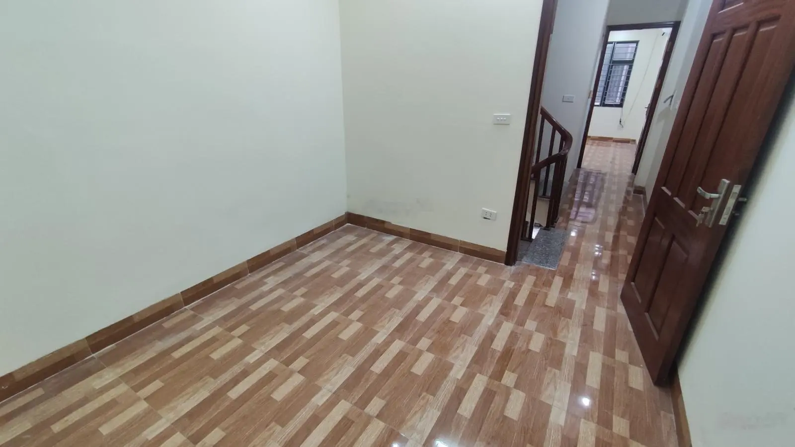 Nhà dân xây 30/32m2 gần DH Đại Nam, Phố Xốm giá 2.95 tỷ CTL LH 0978 939 ***