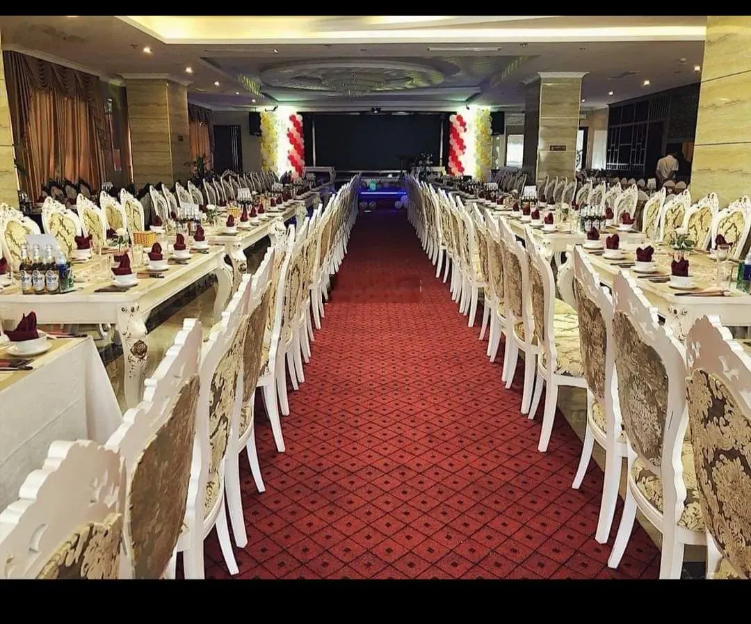 Chính chủ gửi bán nhà Hoàng Ngân diện tích 400,5m2, 8 tầng hai thang máy full nội thất