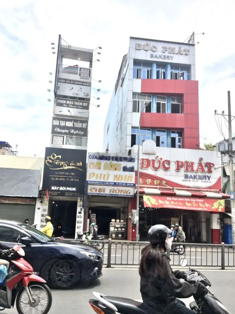 Mặt tiền đường bạch đằng dt đất 200m2,vị trí vàng, p.14, bình thạnh