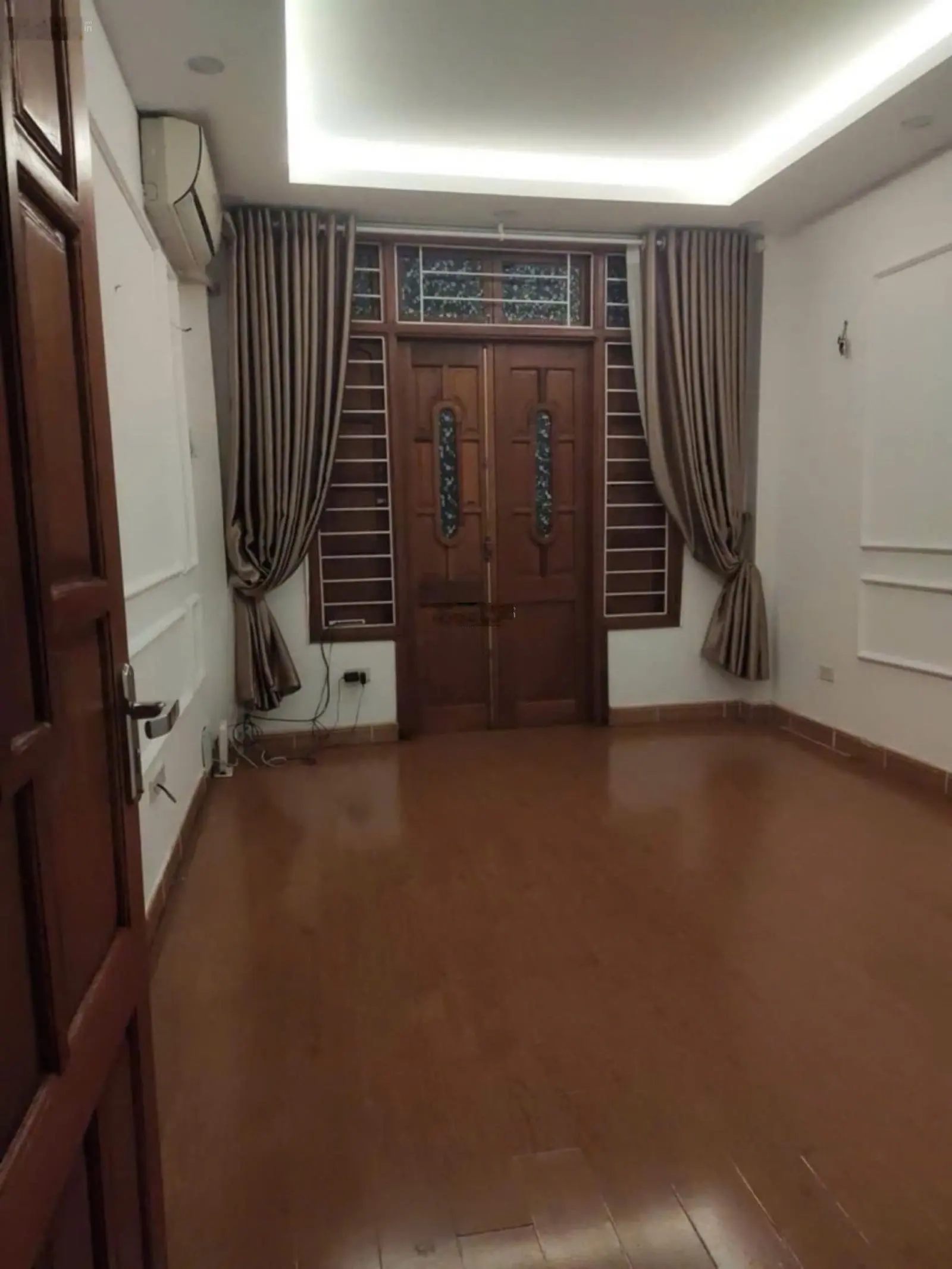 Bán Nhà Đẹp Lô Góc 6 Tầng Tại Phố Khương Đình, Ngõ Rộng Thênh Thang, DT : 42m, Mt :5m_ GIÁ 10,6 Tỷ.