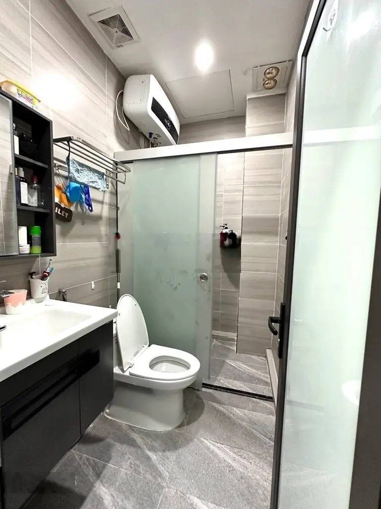 Khu cực vip quận Cầu Giấy - ba bước ra mặt phố - thang máy - 2 mặt ngõ, thông tứ tung
