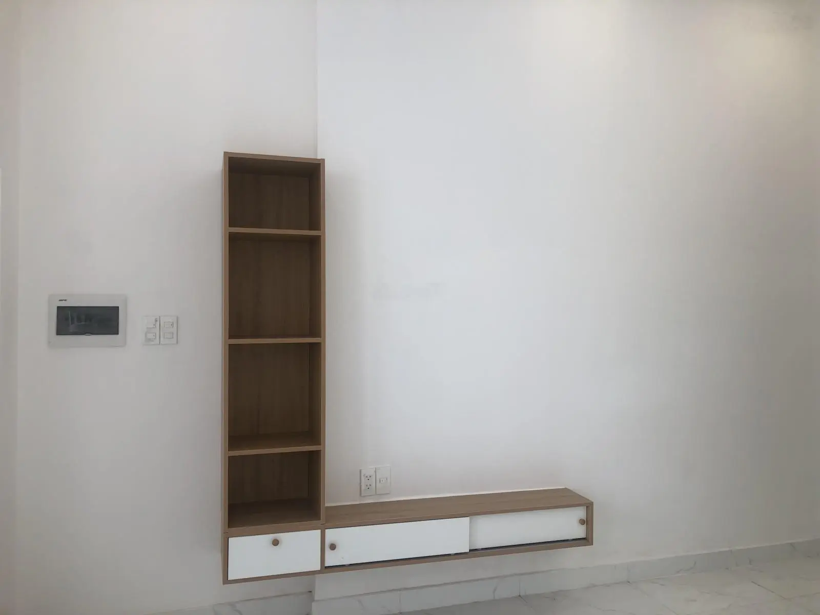 Bán nhà mới xây p. Hiệp Bình Phước, Thủ Đức, diện tích 70 m2, ngang 4m, dài 17.5m, giá 3 tỷ 99 TL