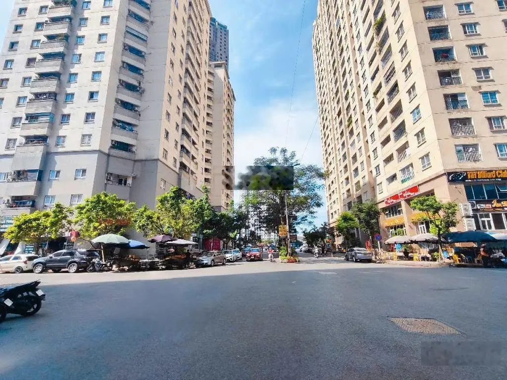 Biệt thự. Đẳng cấp. KĐT Văn Khê - La Khê. 4T. Thang máy mới. MT. Quyền lực 10m. Tặng 8 tỷ. Nội thất