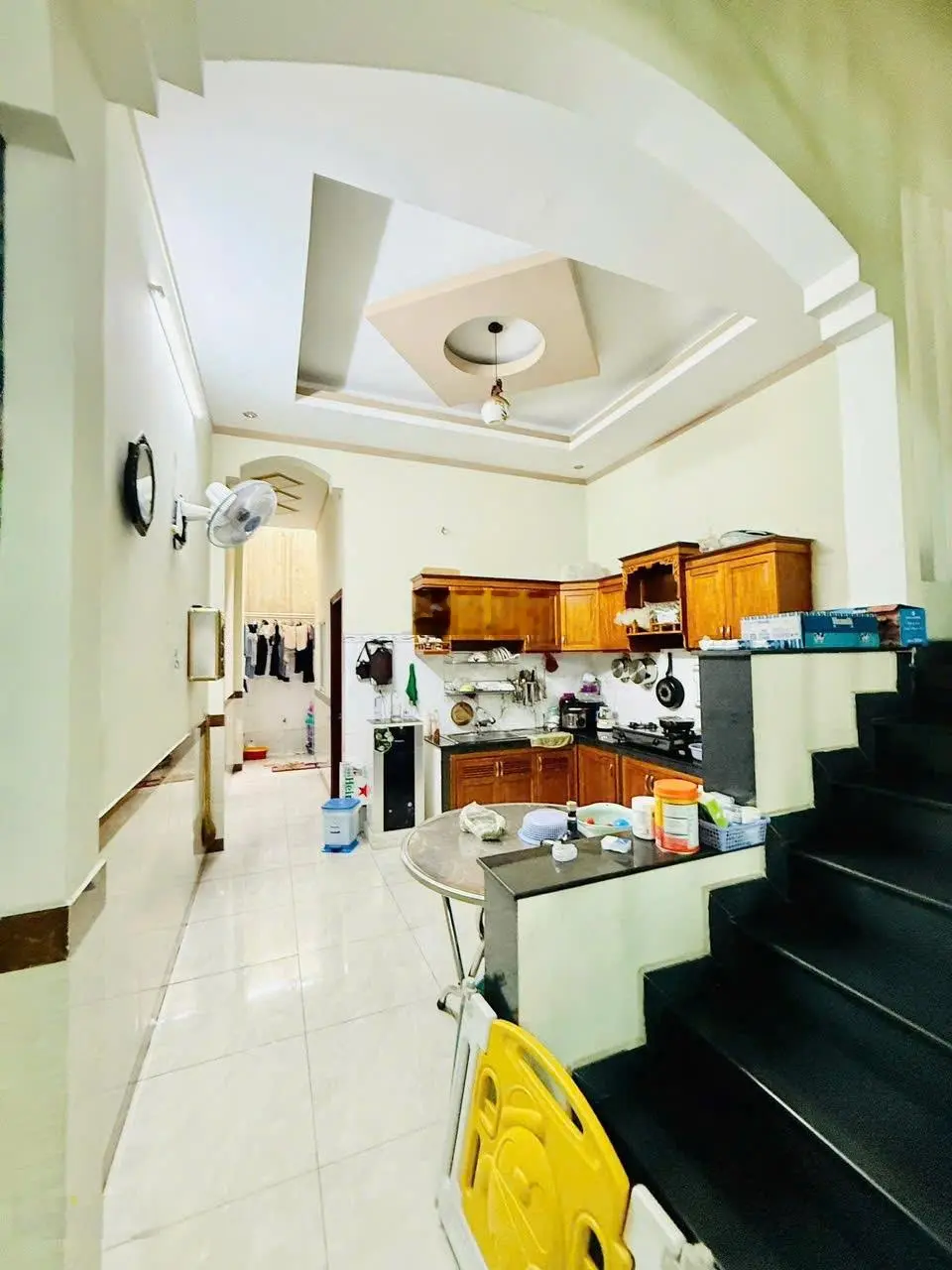 Bán nhà trệt lầu 4PN gần siêu thị Big C Go Dĩ An, sát bên Thủ Đức