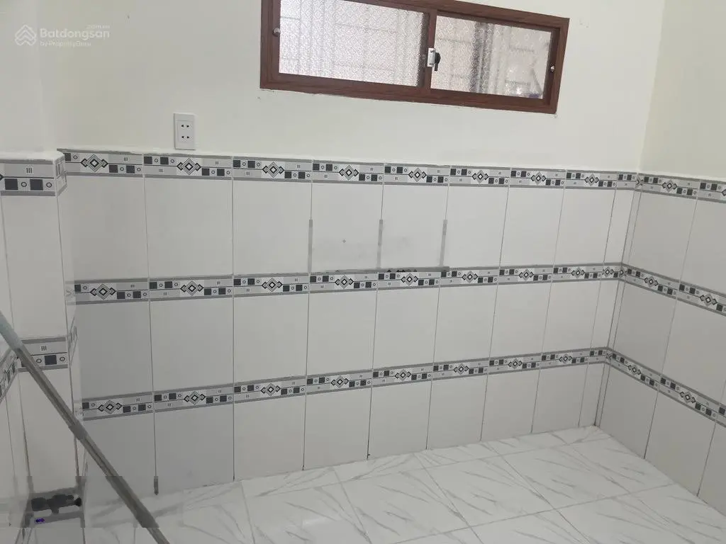 Nhà 2tầng kiệt ô tô thông , đỗ cửa vị trí trung tâm hoà cường nam hải châu chỉ nhỉnh 3 tỷ