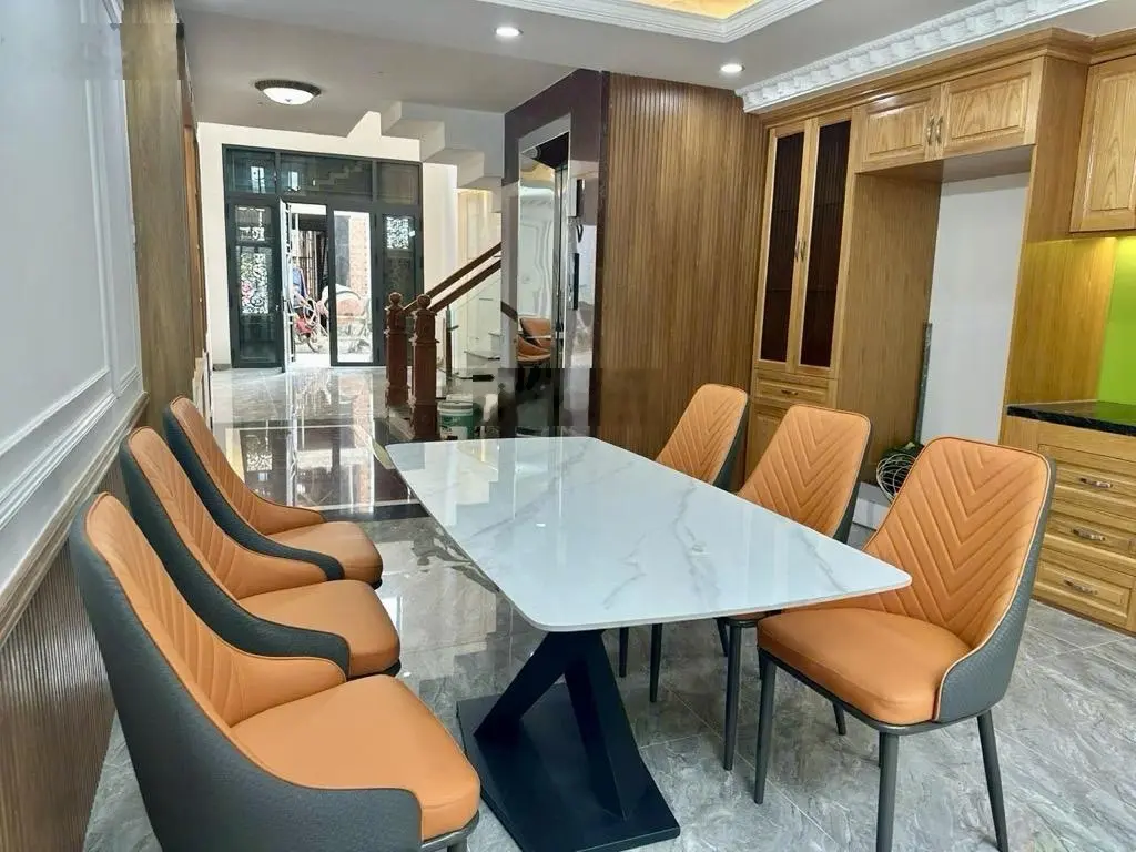 Bán nhà Đường Số 8, Bình Tân, 64m2, 4x16m, 5 Tầng, 5PN, 5WC, có thang máy, đường ô tô 12m