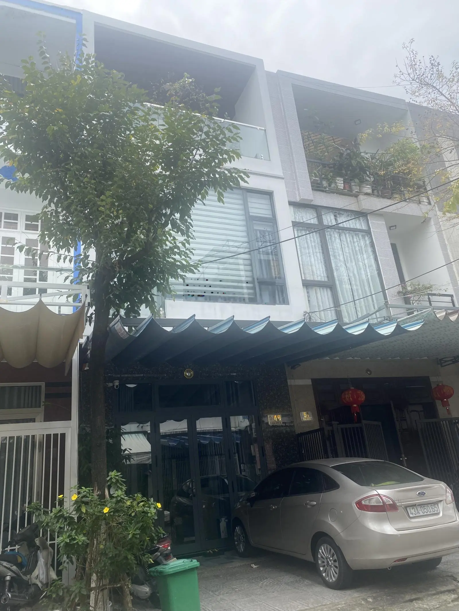 Nhà 3 tầng MT đường 10m5 vị trí kinh doanh gần 30/4 với. Phan đăng lưu chính chủ bán nhanh