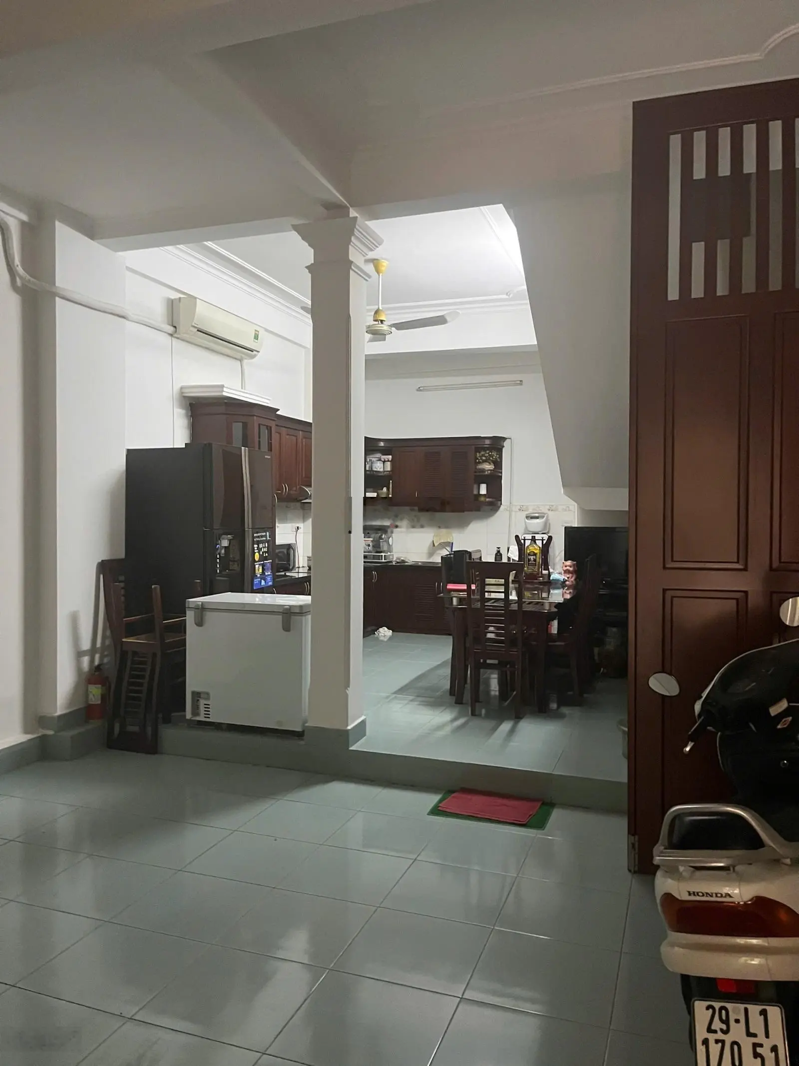 Bán gấp BT 52m2, 23 tỷ tại Phạm Tuấn Tài, Dịch Vọng, Cầu Giấy, Hà Nội giá tốt