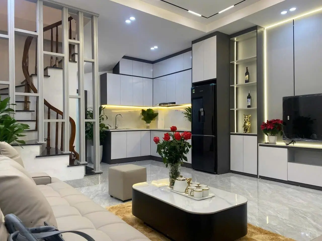 Thanh Xuân nhà đẹp full nội thất gần ô tô 35 m2 - 5 tầng chỉ 6.35 tỷ