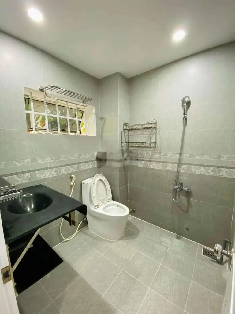 Bán nhà hẻm ô tô 1 trệt 1 lầu đường Thống Nhất Mới