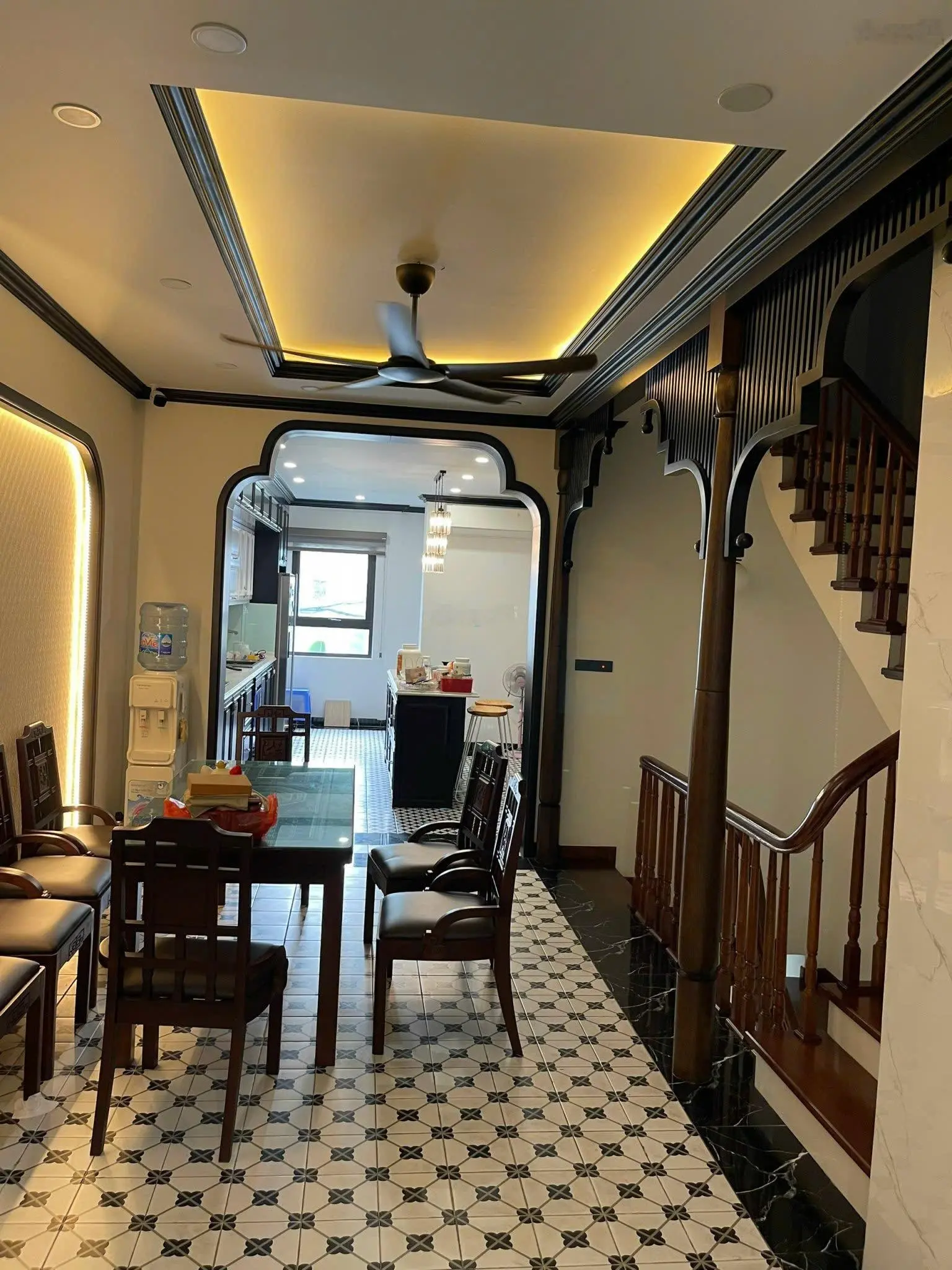 Chính chủ gửi bán căn nhà phố tại Nguyễn Sơn chuẩn ảnh xách valy về ở luôn giá chỉ nhỉnh 30 tỷ