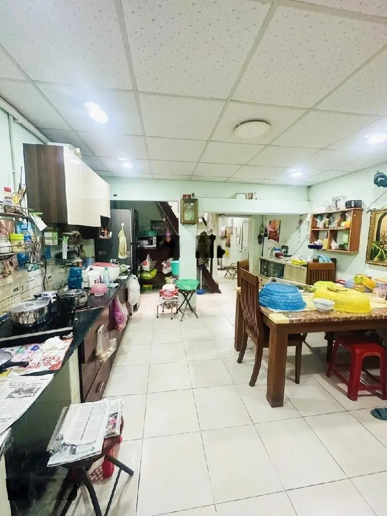 Nguyễn Trọng Tuyển, giáp Phú Nhuận, gần sân bay, khu vip, hẻm xe hơi, 2 tầng, 70m2, giá 8,89 tỷ