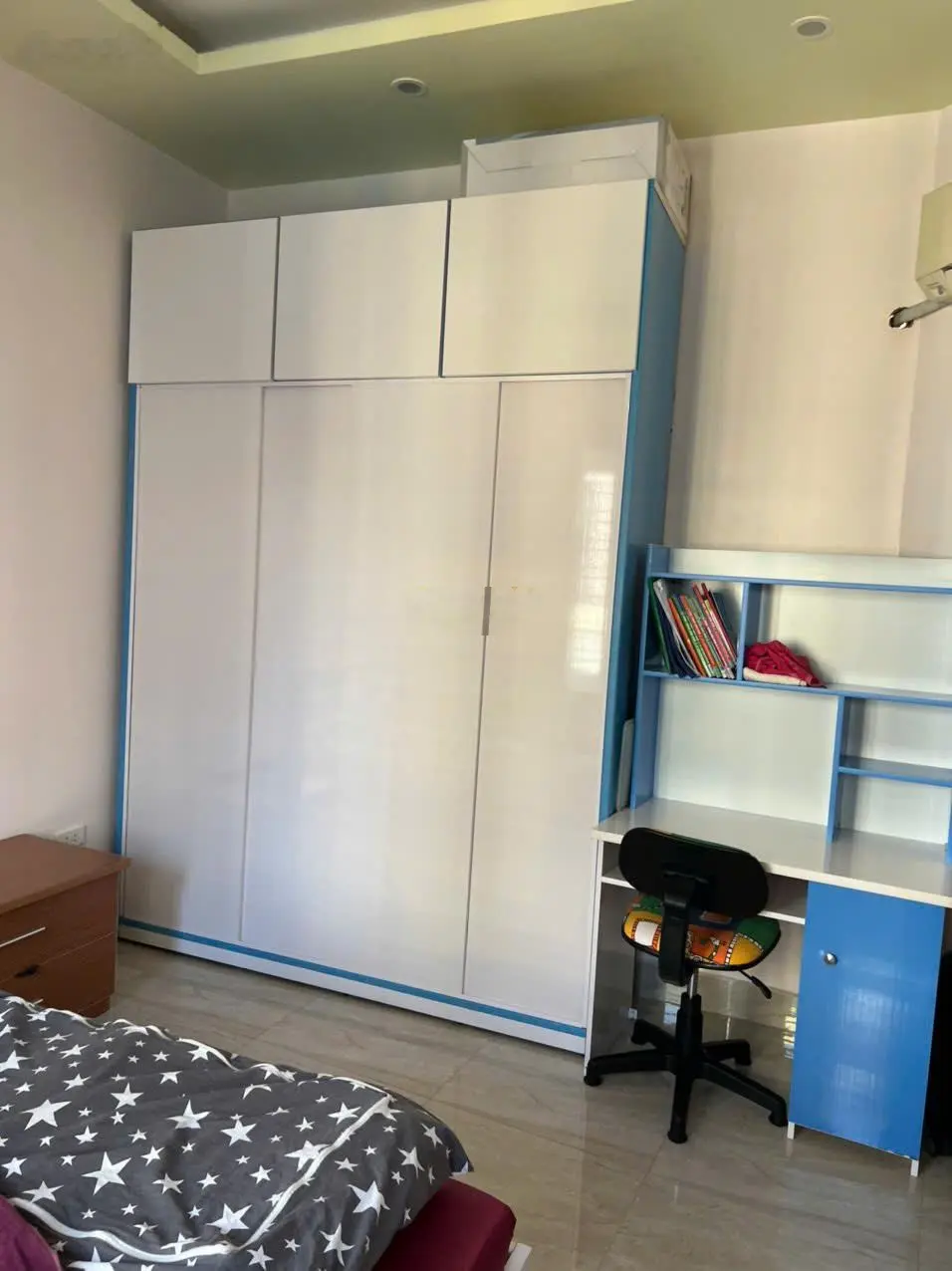 Bán nhà 3 tầng mặt đường Bến Láng giá chỉ 4 tỷ
