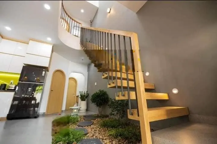 Bán nhà đẹp ở MT Đinh Đức Thiện, vị trí đẹp thuận tiện gần chợ Bình Chánh, SHR, DT 70m2, có bớt lộc