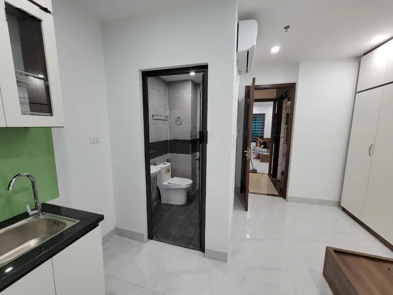 Bán tòa CCMN siêu đẹp Phú Diễn, ô tô đỗ cửa, doanh thu 1.5 tỷ/năm, 28 phòng khép kín, 19 tỷ