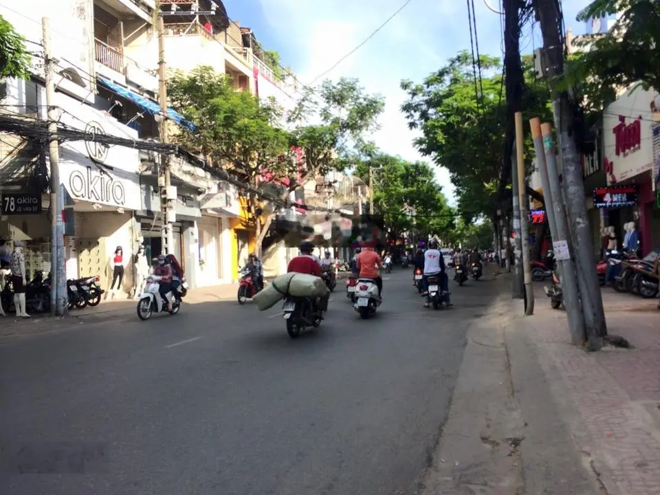 Bán nhà HXH rộng 8m Sư Vạn Hạnh, P. 12, Q. 10 (DT: 4x20m) nhà 3 lầu, sân thượng