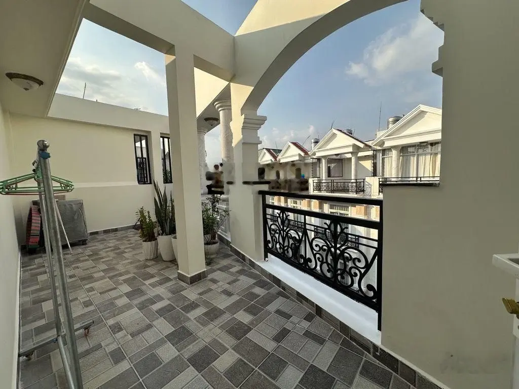 Nhà mới đẹp 4 tầng 52m2(7,6x7m) Đường Ôtô 7m Trường Thọ Thủ Đức; 5PN, chỉ hơn 6 tỷ