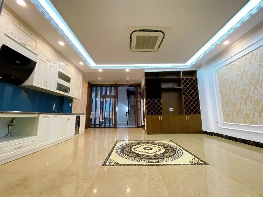 Bán nhà mặt phố Nguyễn Hoàng 80m2 x 8T thang máy vỉa hè kinh doanh gara rộng, chỉ 45 tỷ