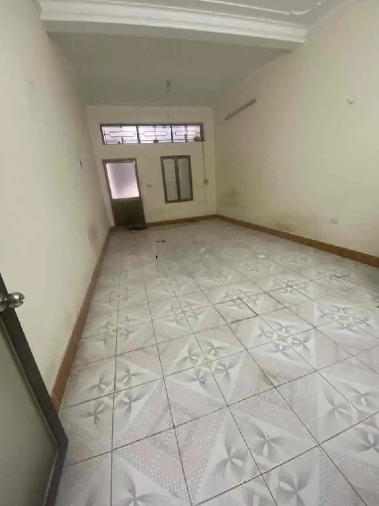 Bán nhà tại ngõ 663 phố Trương Định, Hoàng Mai. Diện tích 43m2, giá 5,25 tỷ