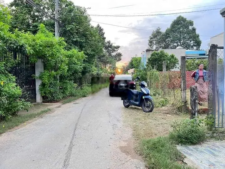 bán nhà thô mặt tiền lộ bờ đắp , xã phú hưng , tỉnh bến tre