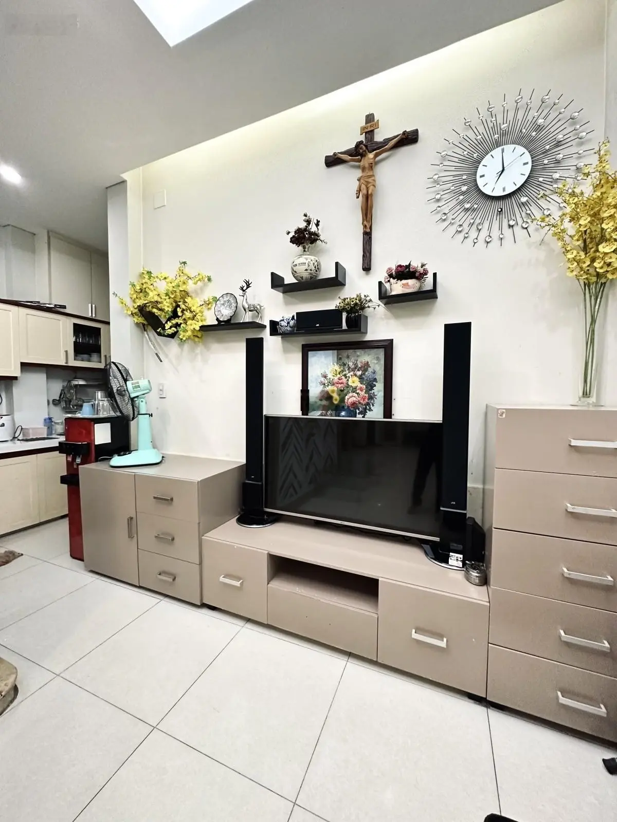 Bán gấp nhà 65m2 (5m x 13m) 2 lầu đường Nguyễn Trọng Tuyển giá 6,5 tỷ
