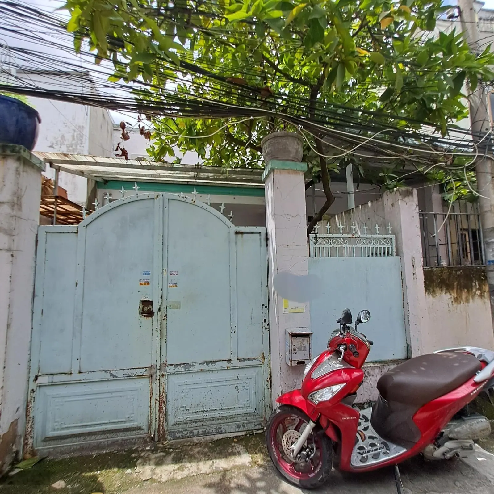 Bán đất tặng nhà C4, 93m2, chỉ 4.4 tỷ hẻm chợ 3m Nguyễn Văn Quỳ quận 7 - sổ hồng riêng