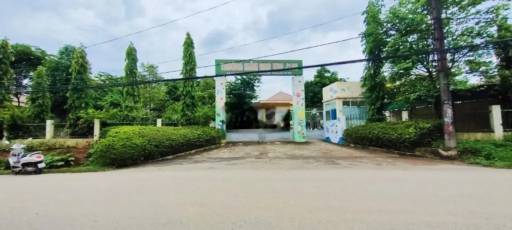 Bán đất mặt tiền 8m tại Thủy Xuân Tiên, Chương Mỹ. Diện tích 101m2