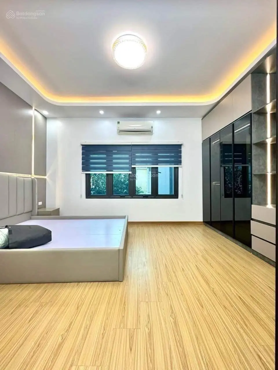 Bán nhà Xuân Đỉnh - lô góc - ngõ thông - oto đỗ cửa - 5 tầng giá tốt