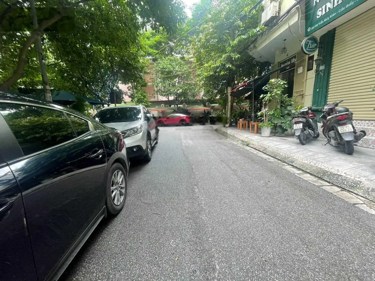 Cần bán nhà ngõ phân lô, kinh doanh, phố trần quý kiên. DT 80mx5 tầng, MT gần 6m. Giá 29.8 tỷ